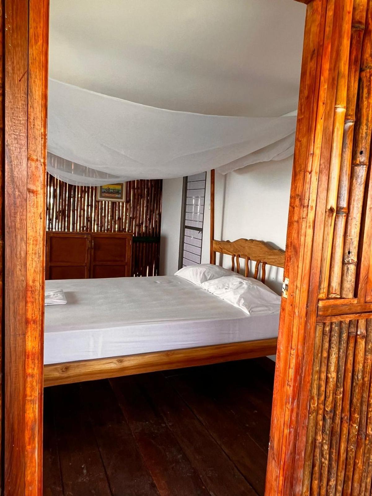 Hotel Puntanorte Tintipan Island Extérieur photo