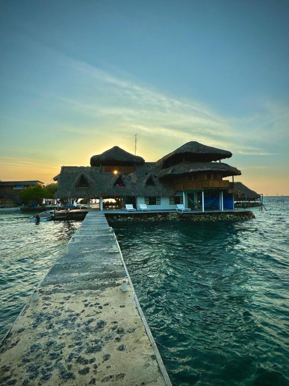 Hotel Puntanorte Tintipan Island Extérieur photo
